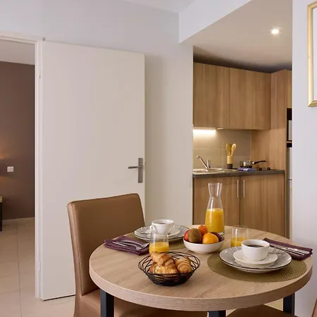 Zenitude Hotel-residences Aparthotel 3*