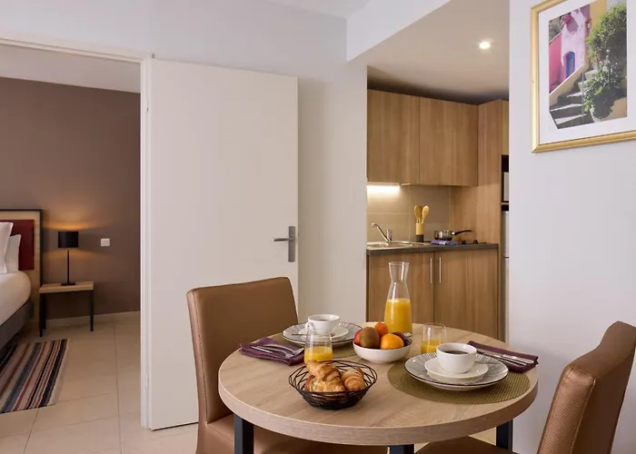 Quality Prestige Aparthotel 3*